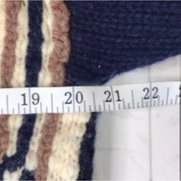 Woolrich wool winter crewneck sweater size
Large women woven great condi… - Picture 4 of 5